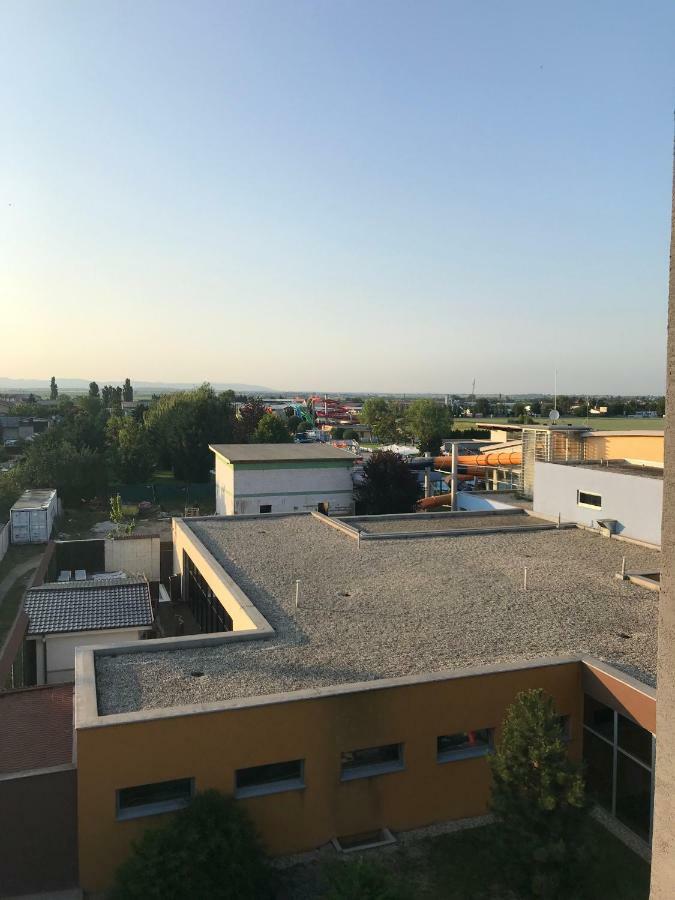 Apartment Sun Lakes - Sever سينيتش المظهر الخارجي الصورة