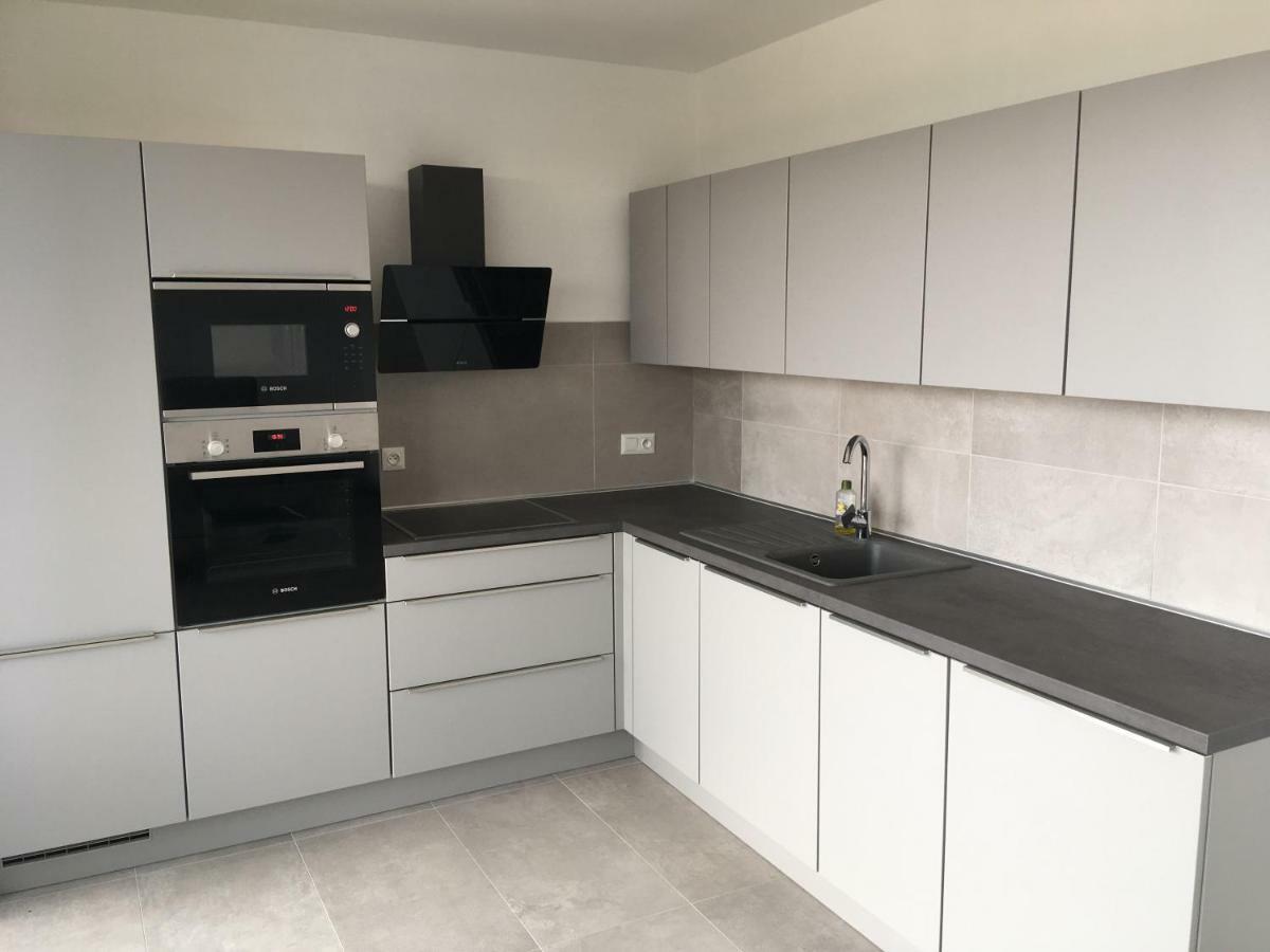 Apartment Sun Lakes - Sever سينيتش المظهر الخارجي الصورة